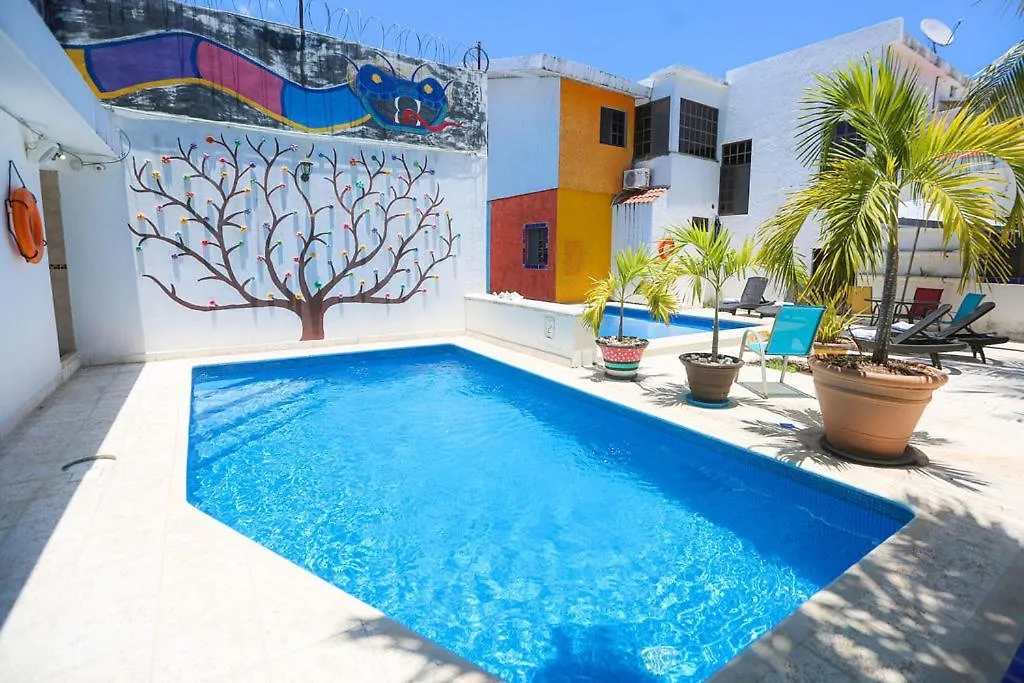 Ikaro Suites Colonial Cancún Mexiko
