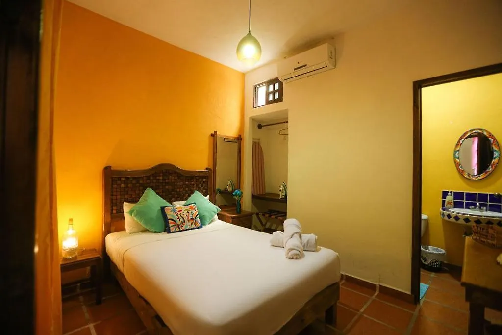 Hotel Ikaro Suites Colonial Cancún